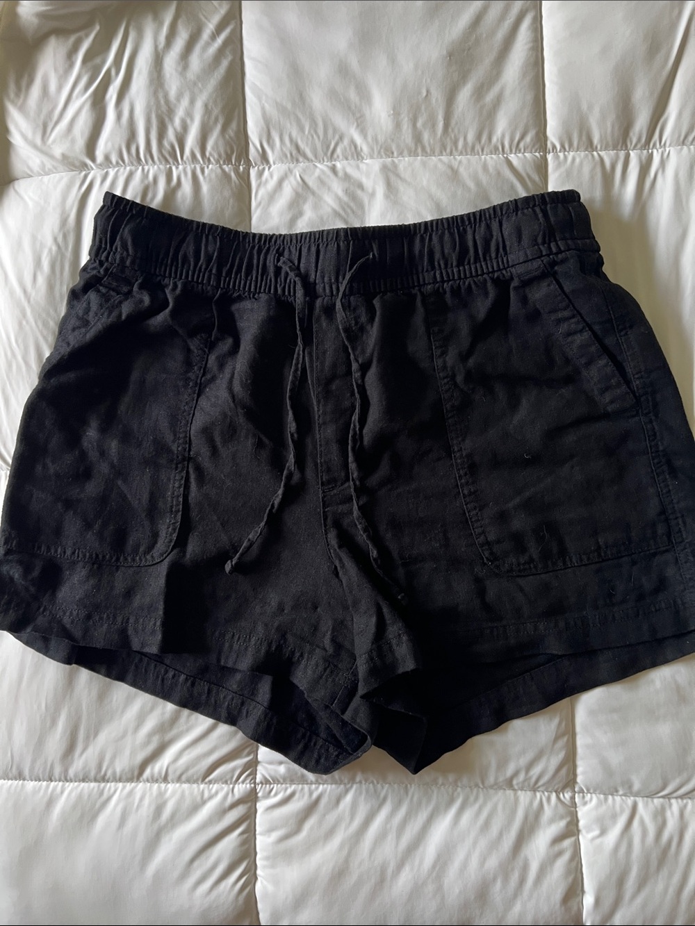 GAP Women High Waist Drawstring Shorts - Black